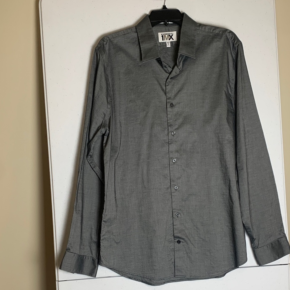 Men Dress Shirt. Gray. XL. 17-17 1/2 Extra Slim Fit. 
Express